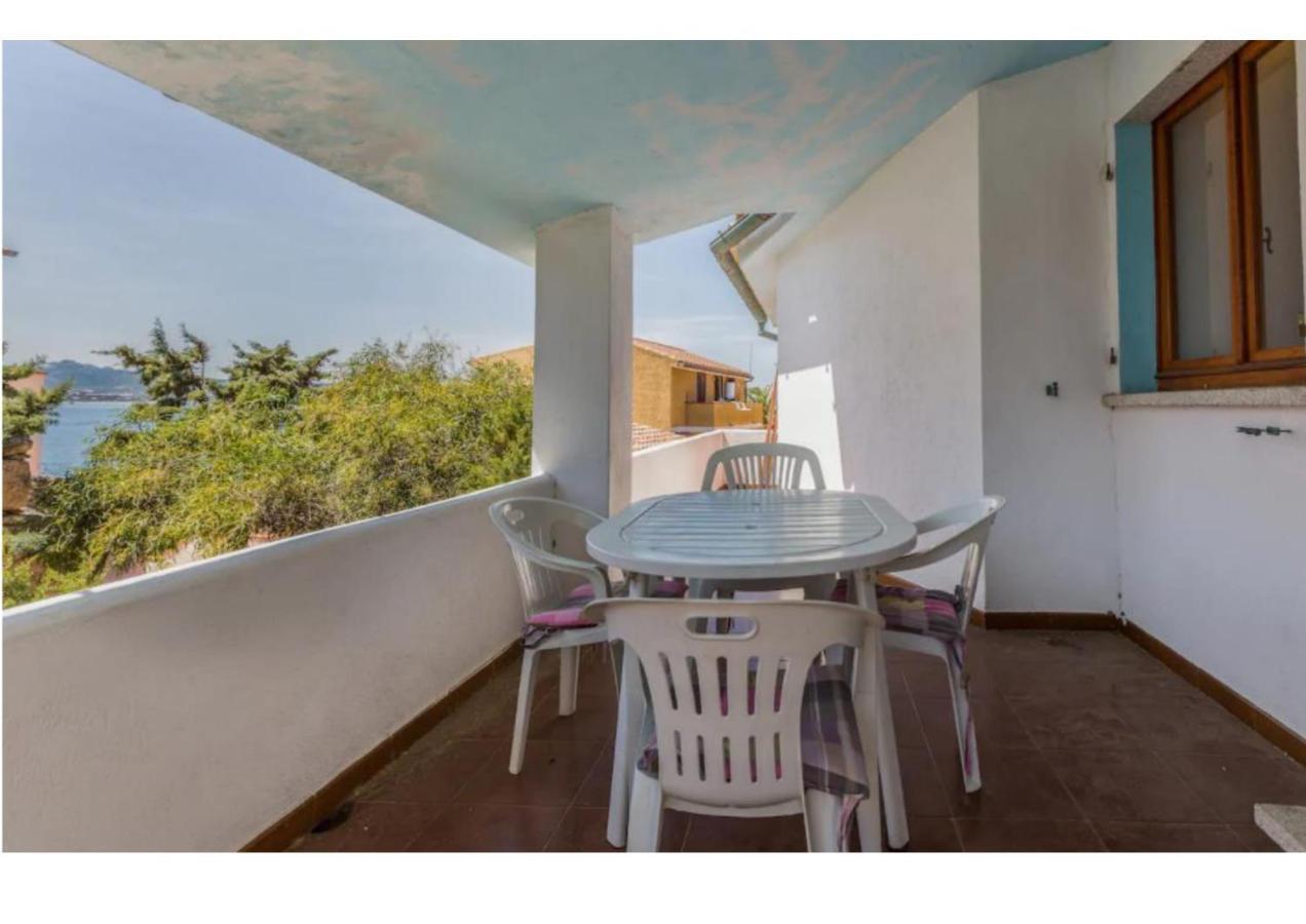 Casa Vacanze A Pochi Passi Dal Mare La Maddalena  Zewnętrze zdjęcie